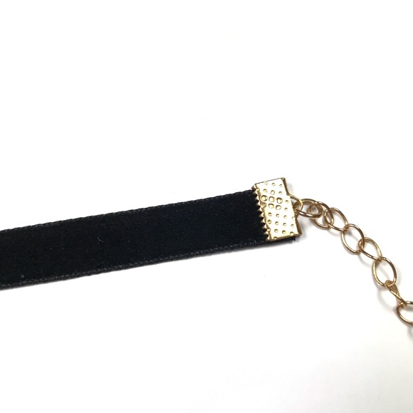 Faux Velvet Adjustable Choker Necklace - Picture 7 of 7